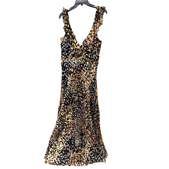 NWT Sz 12 Guess Animal Print Pleated, Flutter Sleeve, Maxi Dress. Vneck. - Picture 2 of 5